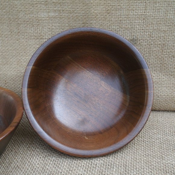Vintage Vermillion Handcrafted Walnut Wood Bowls Set of 4 - Picture 4 of 16